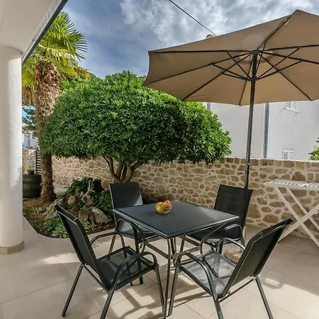 Apartment Tribunj Mali Mago