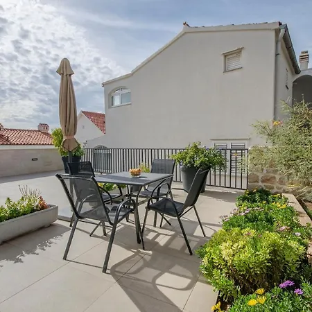 Apartament Tribunj Mali Mago Tribalj