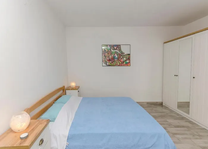 Tribunj Mali Mago Tribalj