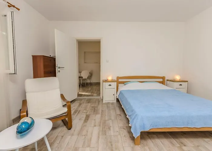 Apartament Tribunj Mali Mago