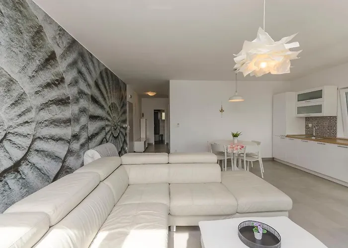 Tribunj Mali Mago Tribalj